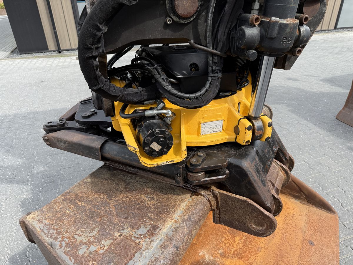 Gebruikte CATERPILLAR M313D mobiele kraan met airco