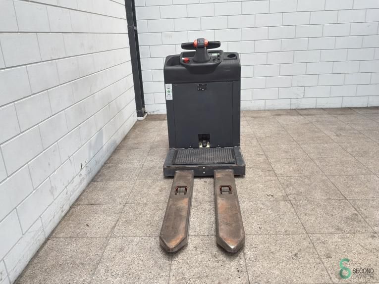 Stapelaars Elektrisch Linde V08-01 (1110) 2013
