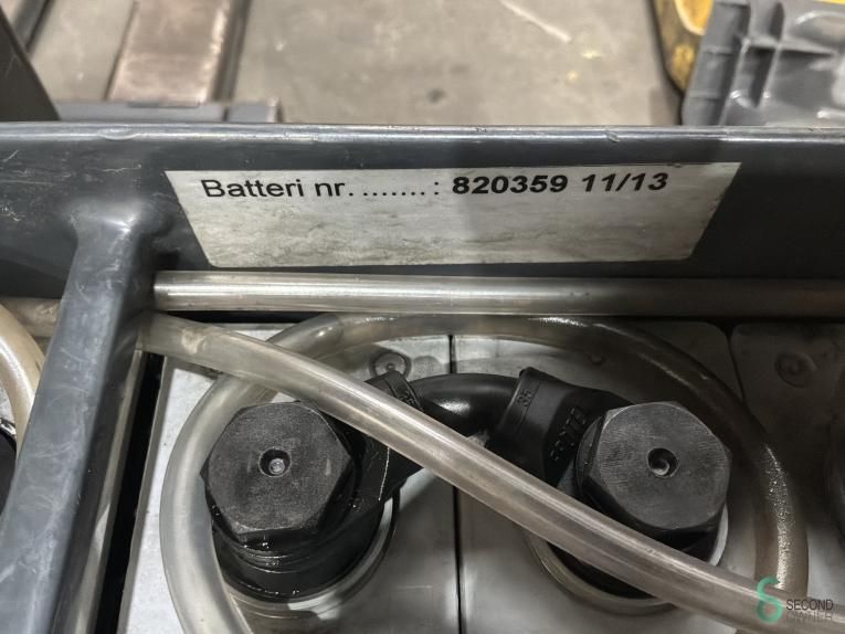 Stapelaars Elektrisch Linde V08-01 (1110) 2013