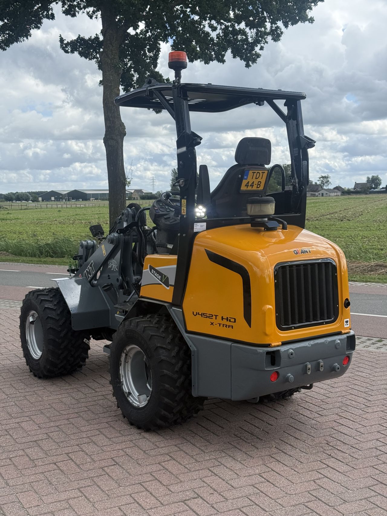 Giant v452t extra HD