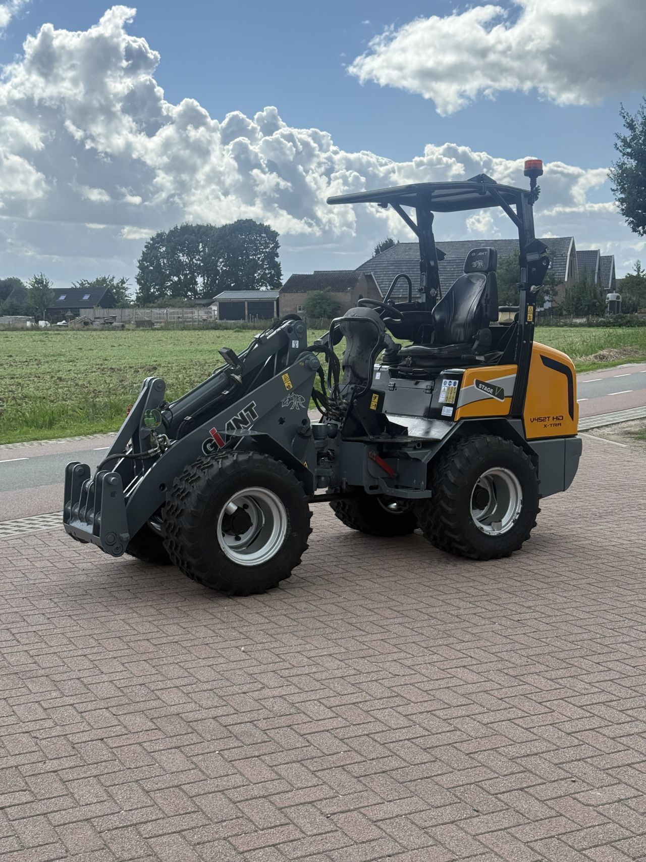 Giant v452t extra HD