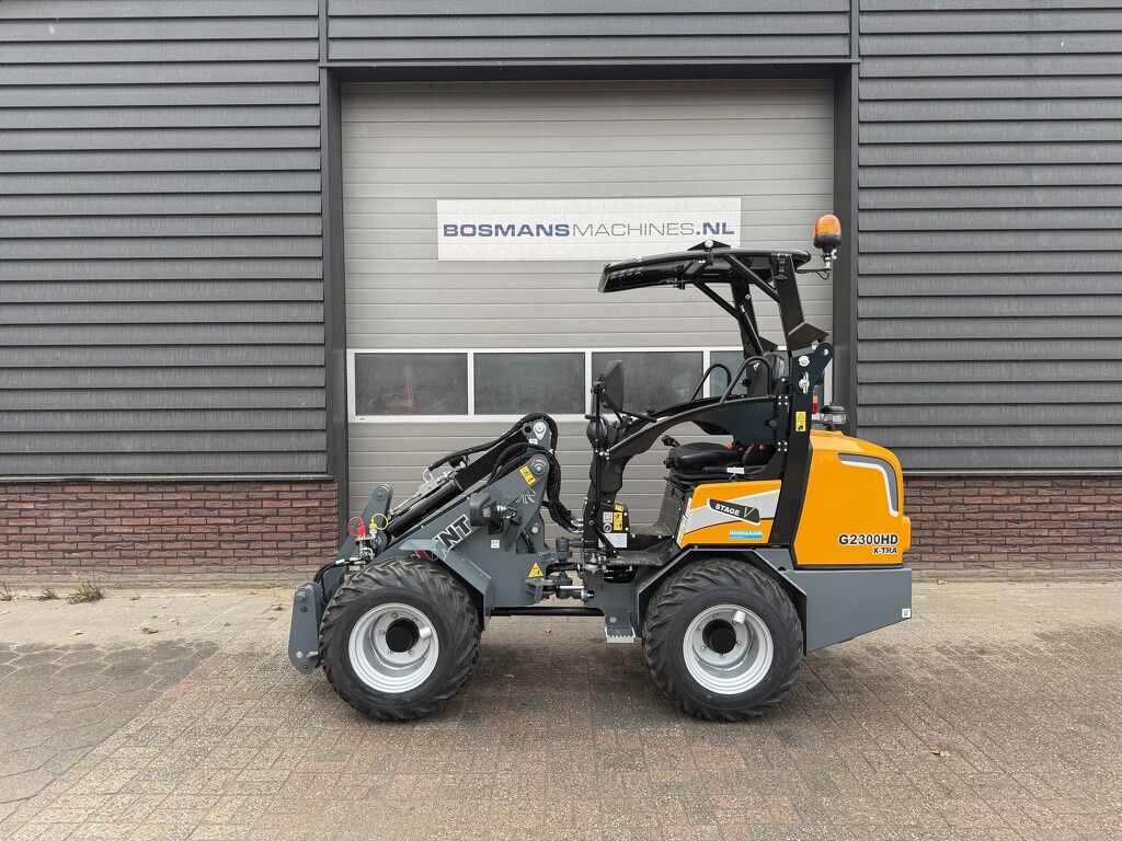 Giant G2300 X-TRA HD minishovel NIEUW €475 LEASE