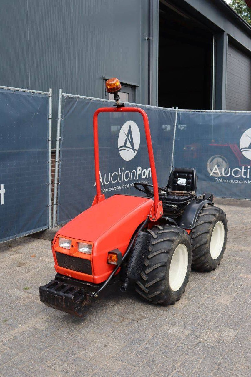 Minitraktor Goldoni Base 20A Diesel 21pk 2000 (Marge)