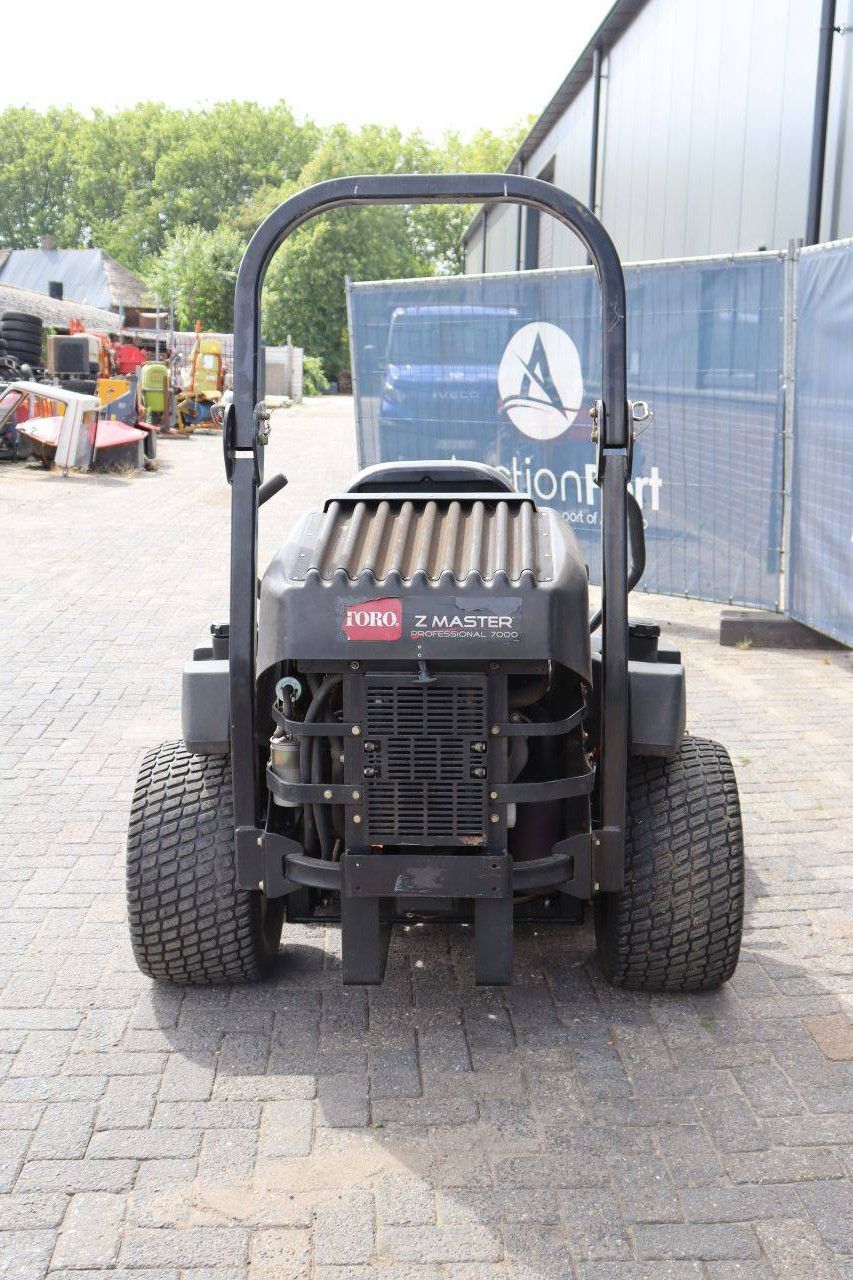 Aufsitzmäher Toro Z Master Professional 7000 Serie Diesel 16,9 kW