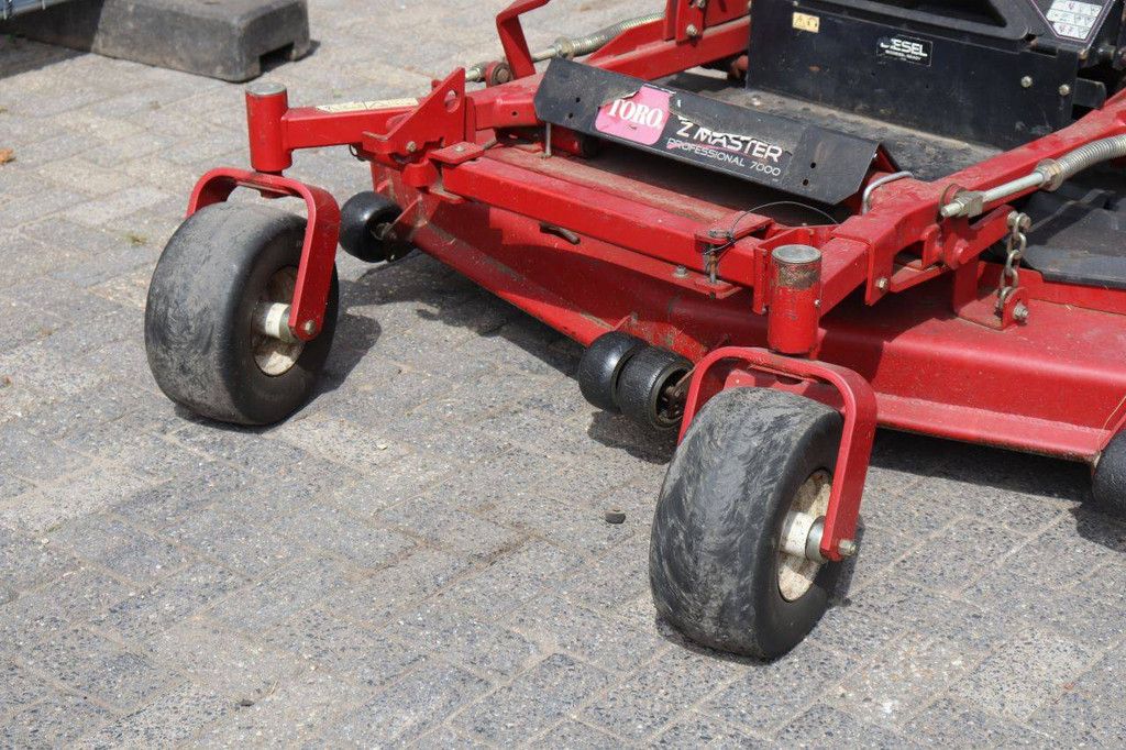 Aufsitzmäher Toro Z Master Professional 7000 Serie Diesel 16,9 kW