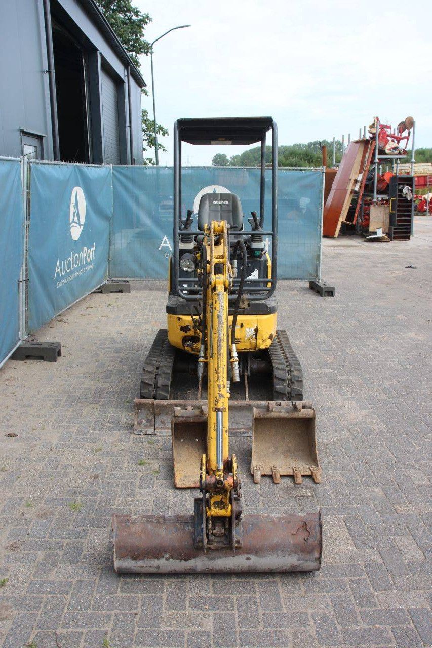 Minigraver Komatsu PC16R-3HS Diesel 11.8kW 2012