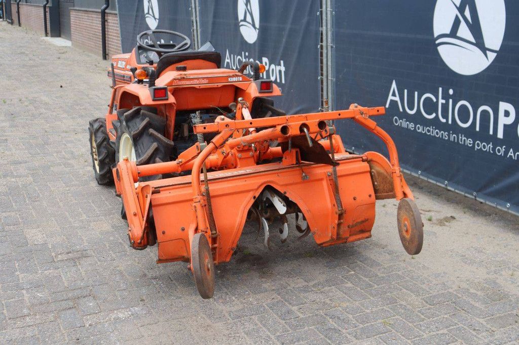 Mini tractor Kubota Bulltra B1-15 Diesel 15HP with cultivator