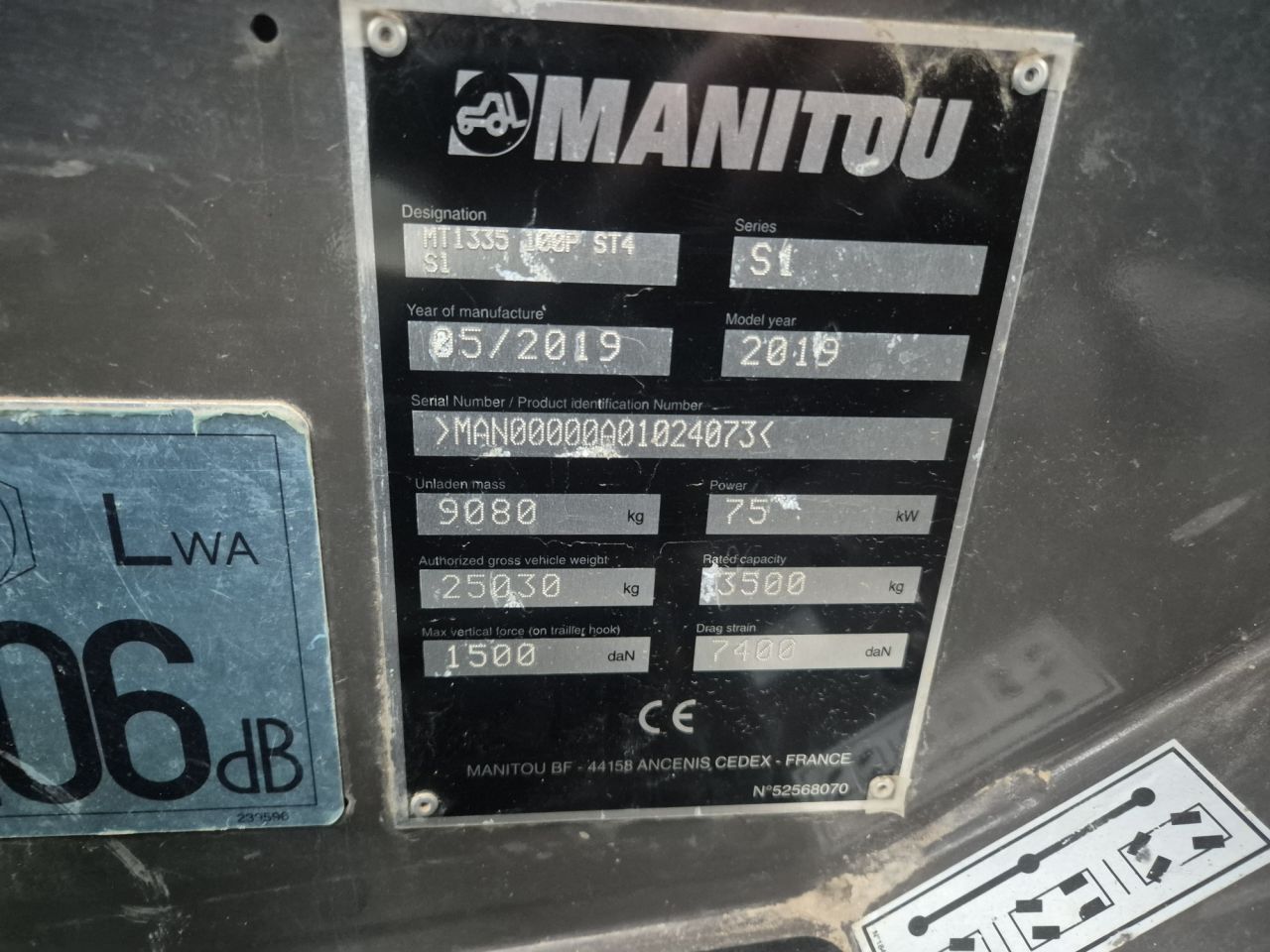 Gebruikte MANITOU MT1335 starre verreiker met hefhoogte tot 13 m