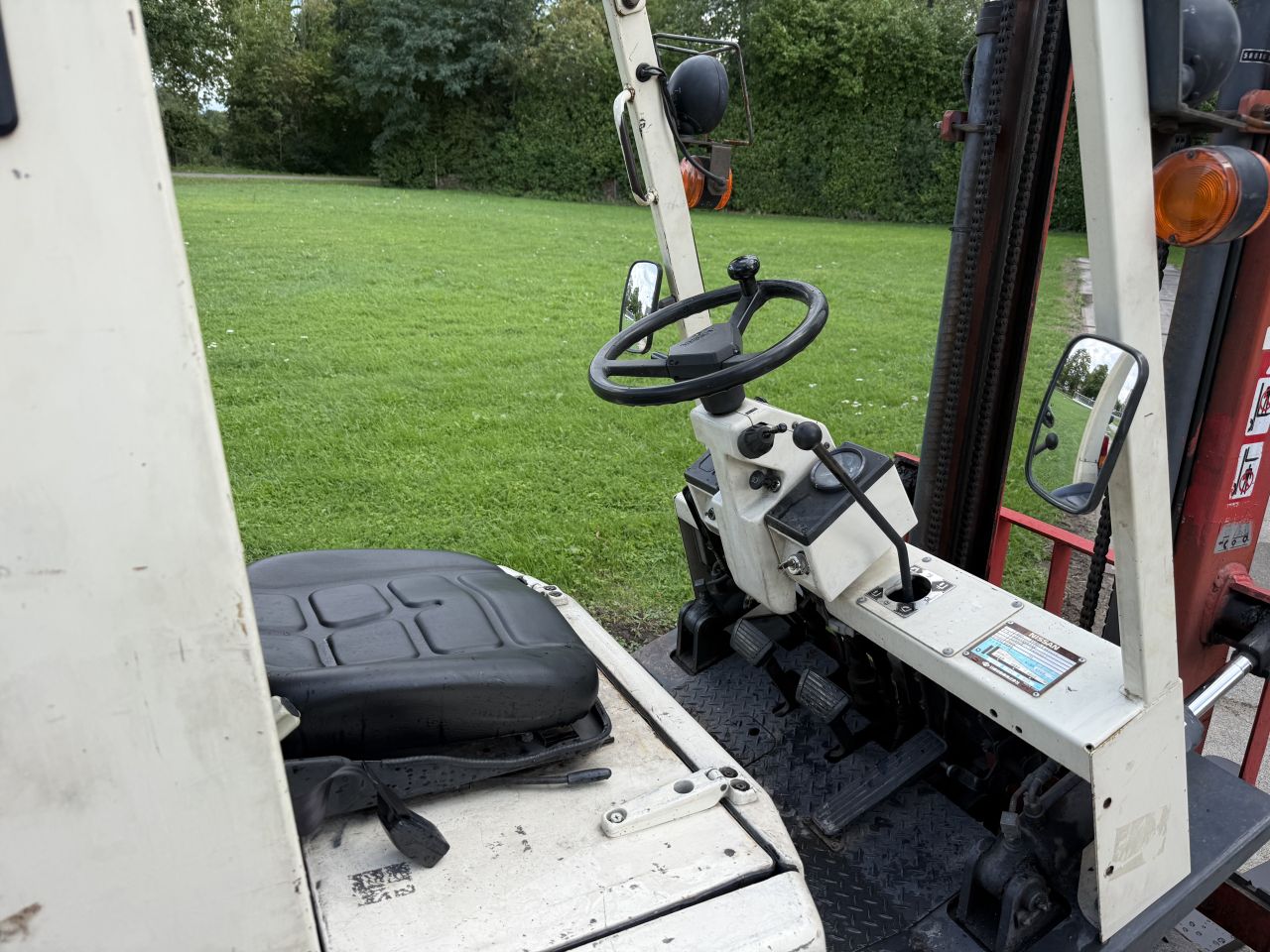 Nissan 1500KG LPG heftruck + grote onderhoudsbeurt