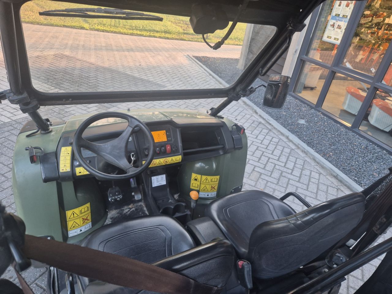 JOHN DEERE XUV855M UTV voor 4 personen