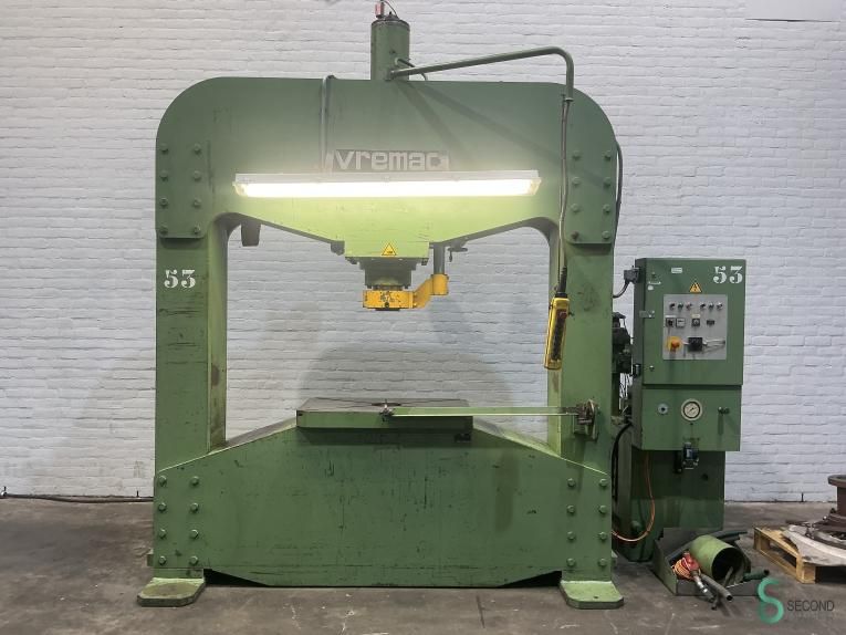Hydraulische persen Vremac 100t, 2000mm