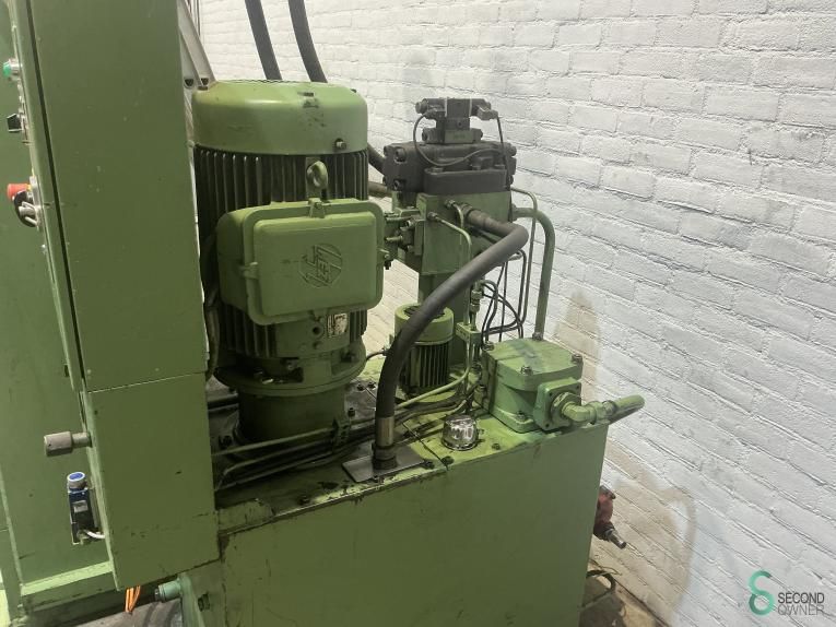 Hydraulische persen Vremac 100t, 2000mm