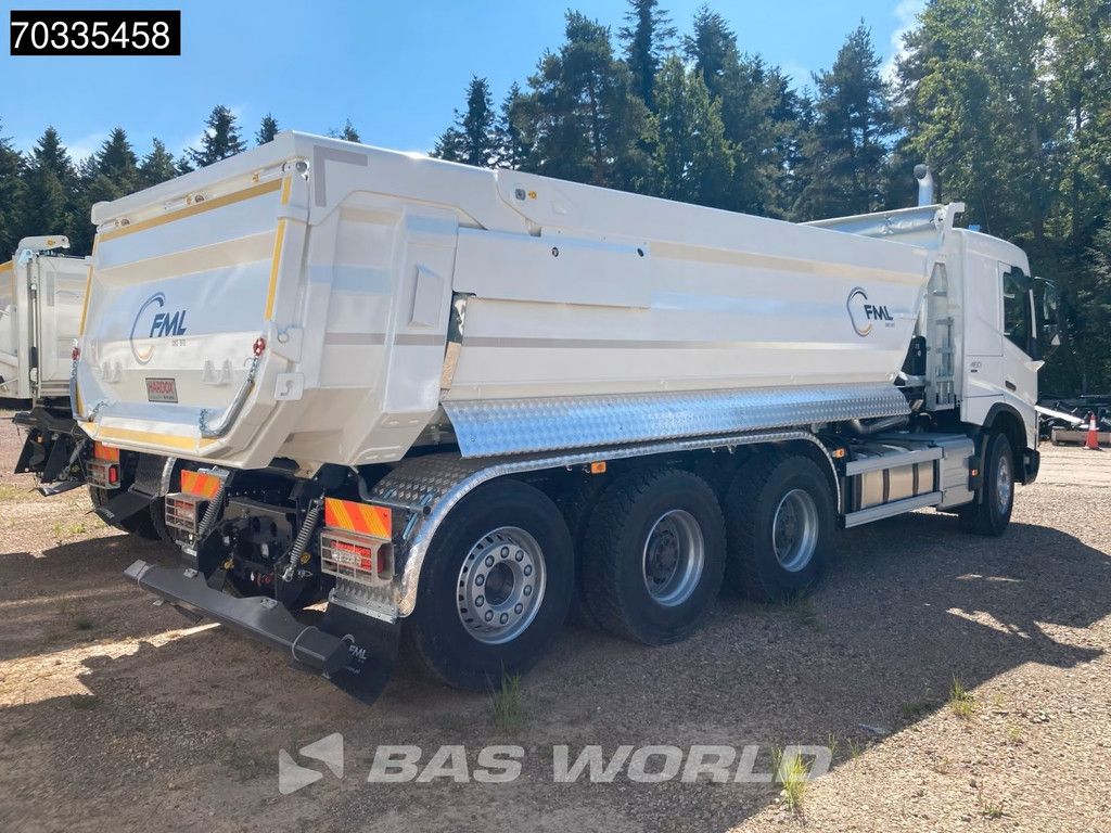 Volvo FMX FMX 460 8X4 NEW! FML tipper Tridem Lift + steering axle Automatic VEB+ Euro 6
