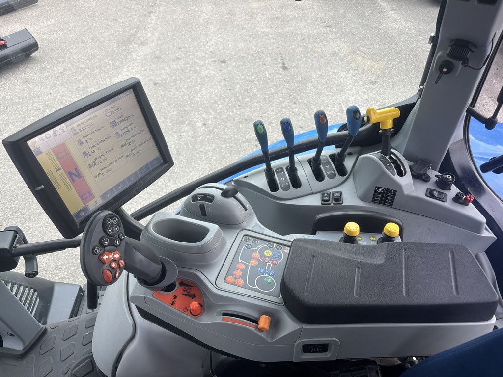 NEW HOLLAND T6.160 DC