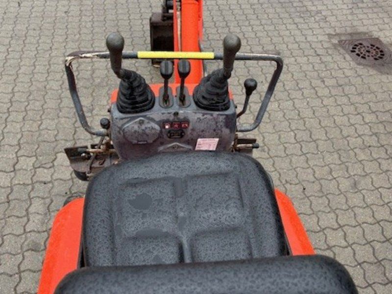 Kubota U10