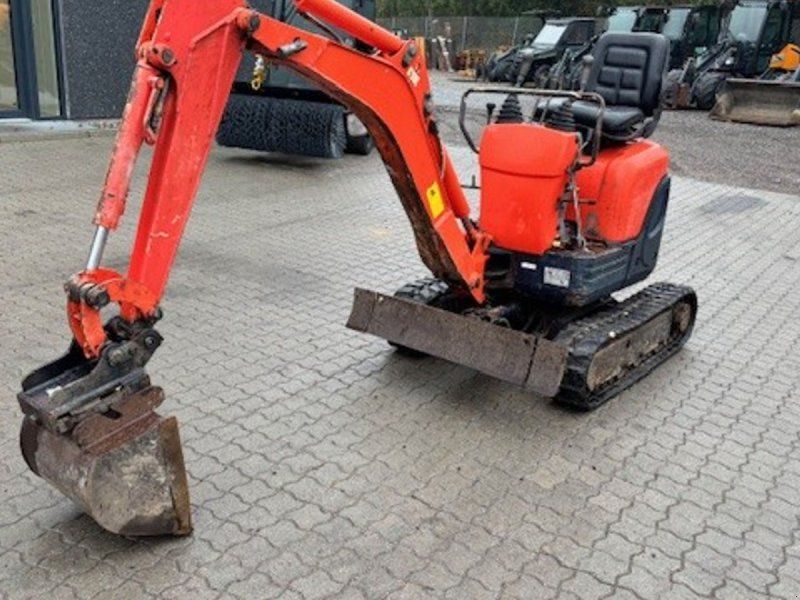 Kubota U10