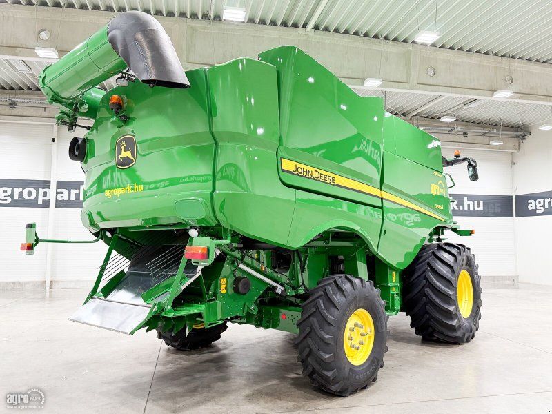 John Deere S685i Hillmaster rotary, 9,15 m 630R header, transport trailer,