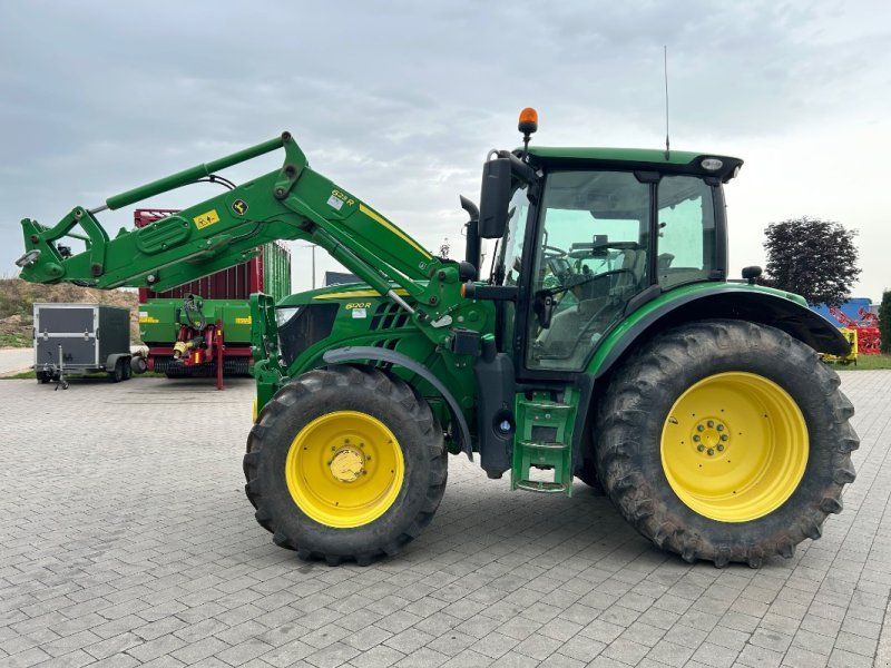 John Deere 6120R