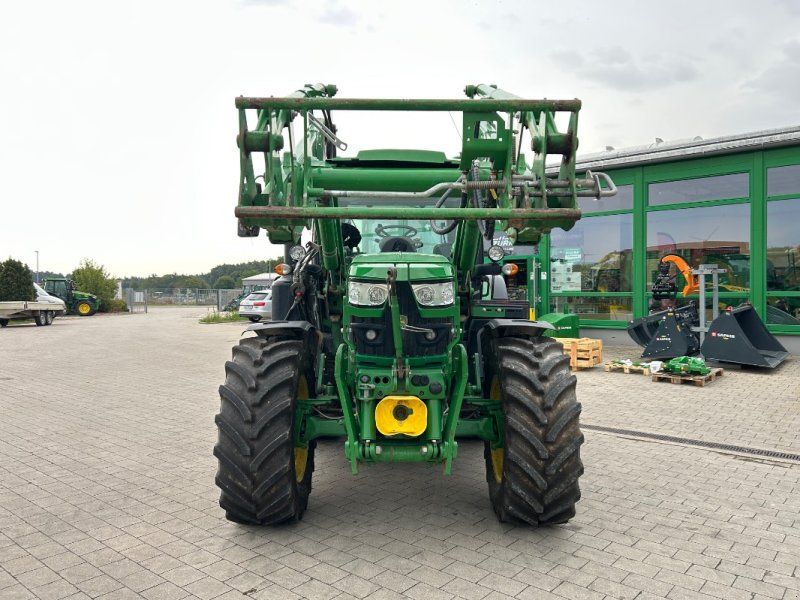 John Deere 6120R