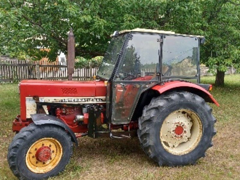 IHC 833 H Allrad