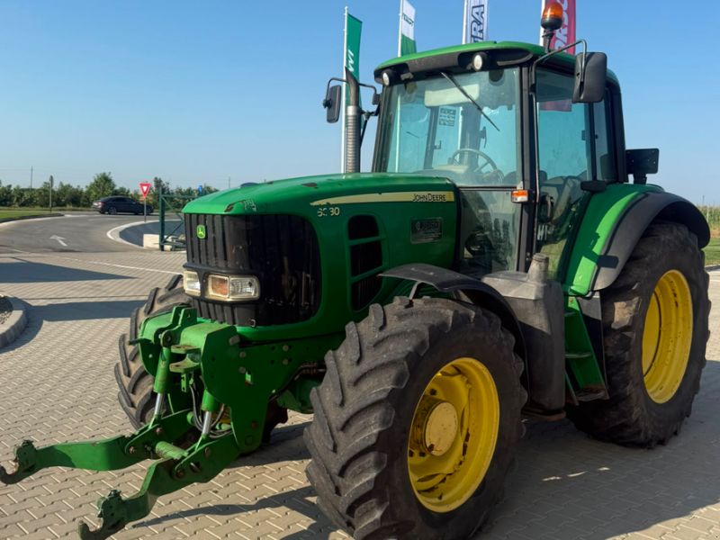 John Deere 6930