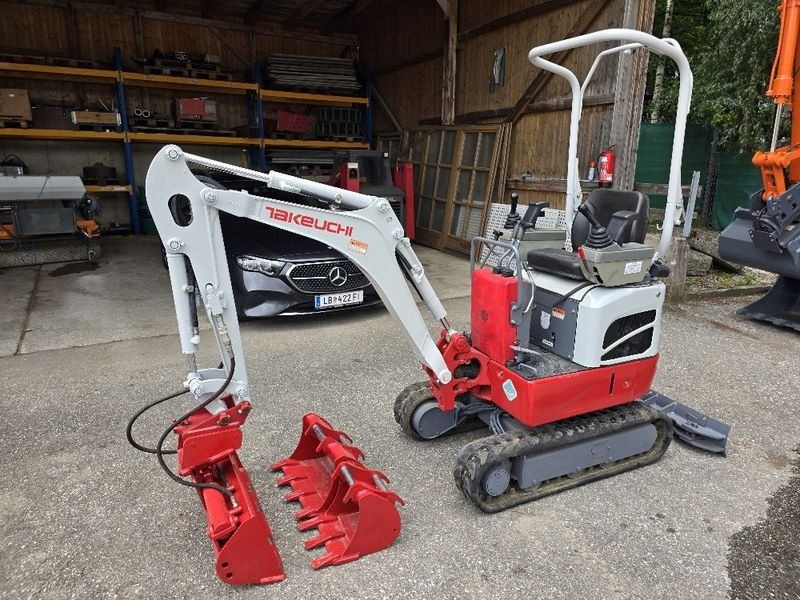 Takeuchi TB210R