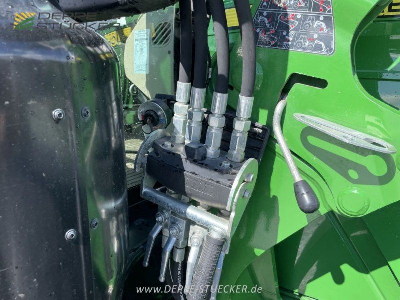 John Deere 6130R