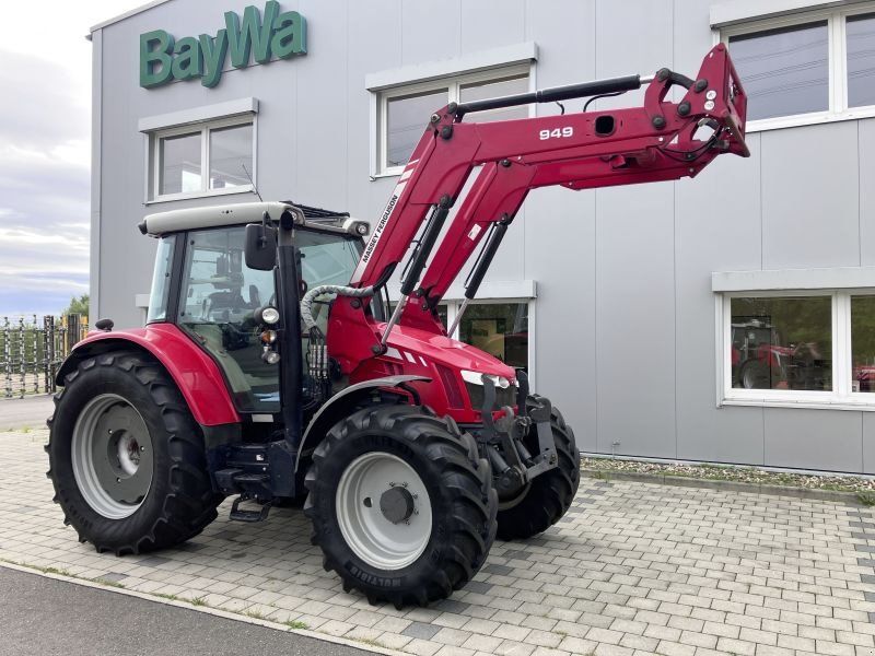 Massey Ferguson 5613