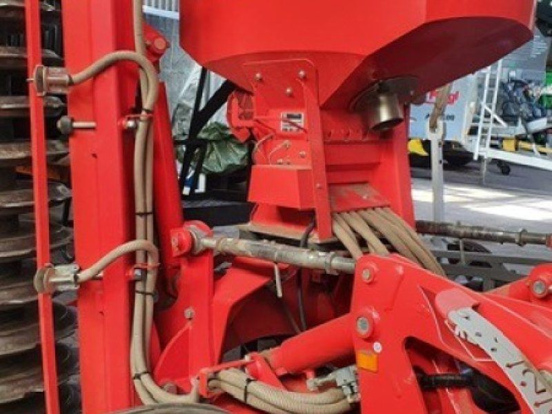 Kuhn SH 402 E Zwischenfrucht-Säeinrichtung