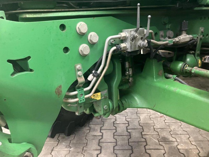John Deere 6170R