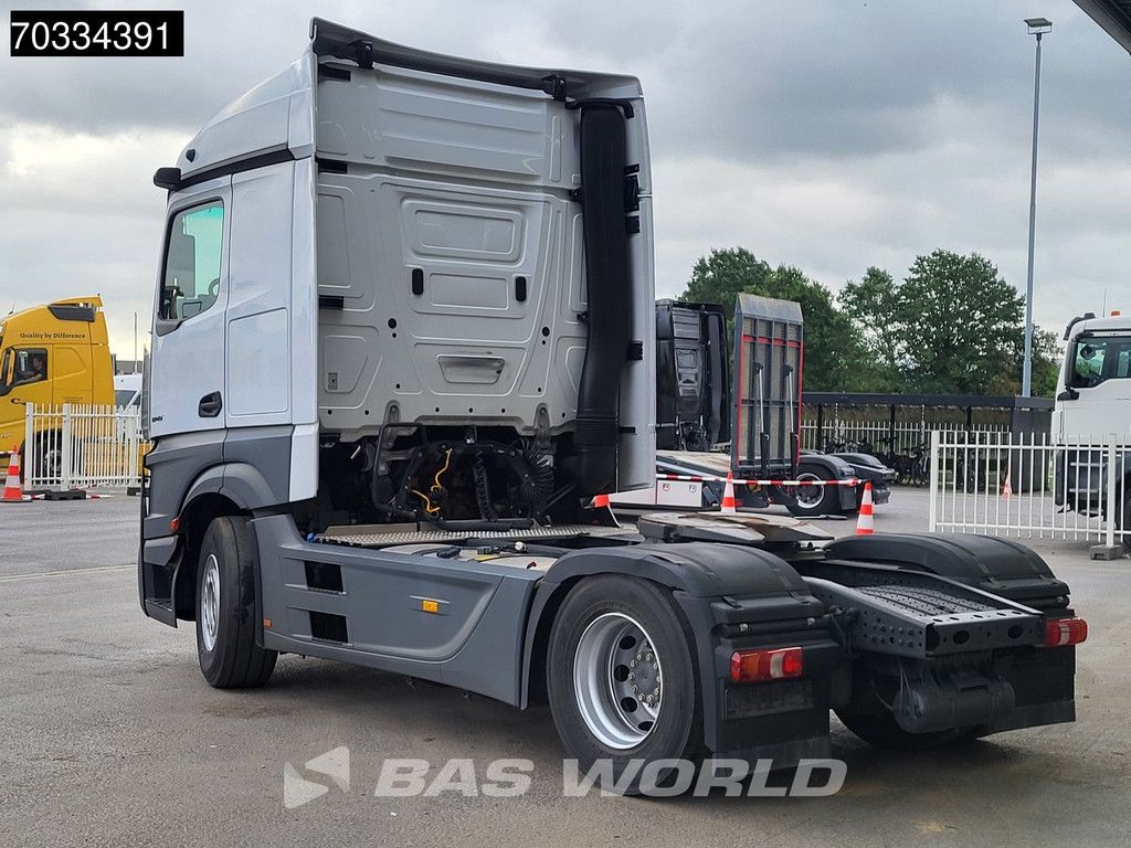 Mercedes Actros 1845 4X2 StreamSpace Retarder Standklima ACC Navi