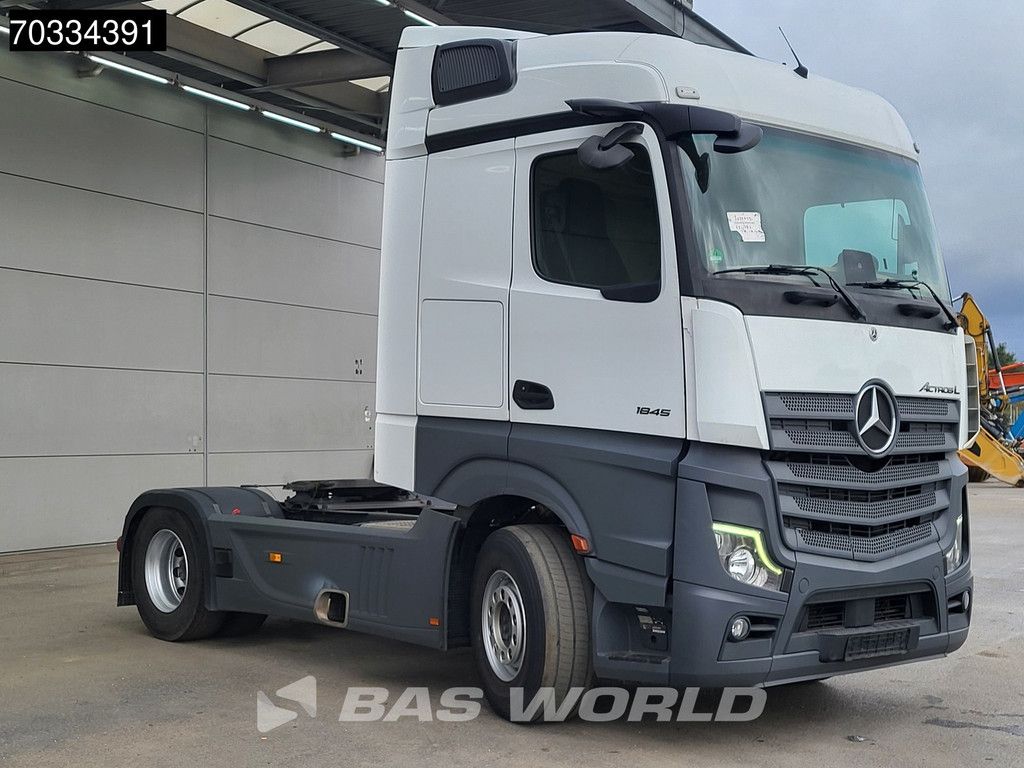 Mercedes Actros 1845 4X2 StreamSpace Retarder Standklima ACC Navi
