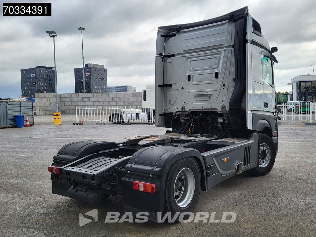 Mercedes Actros 1845 4X2 StreamSpace Retarder Standklima ACC Navi