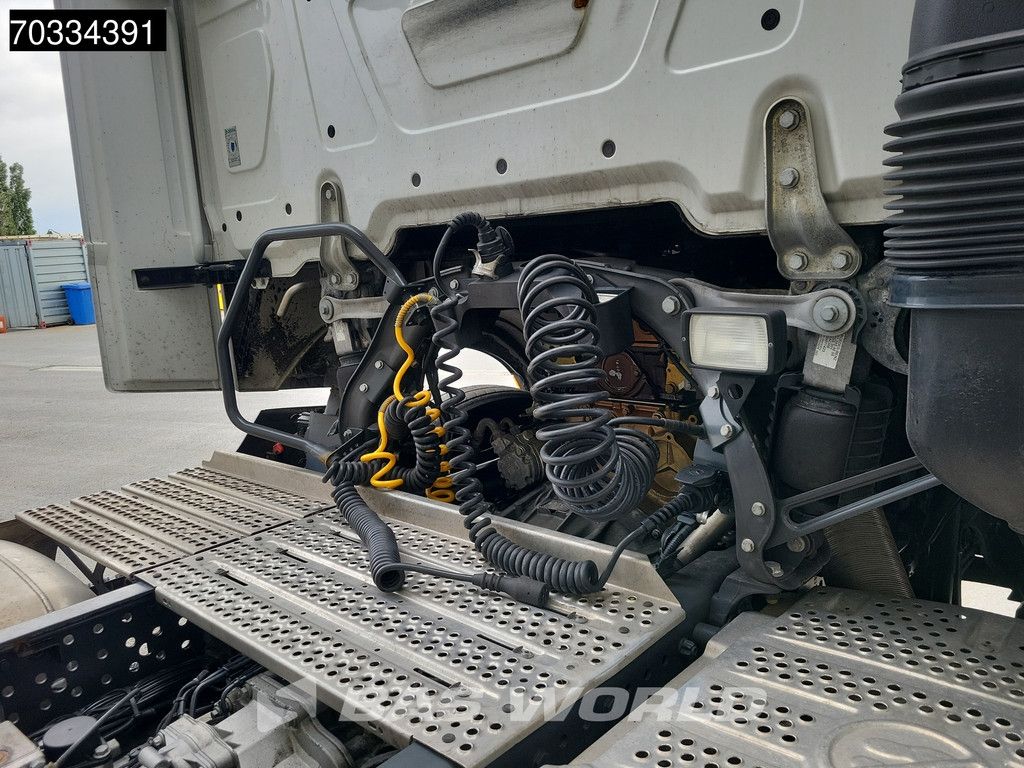 Mercedes Actros 1845 4X2 StreamSpace Retarder Standklima ACC Navi