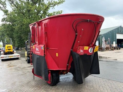 Gebruikte BVL Vmix 10N voermengwagen met 1 vijzel