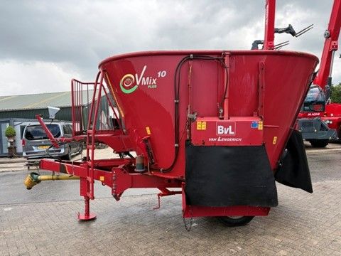 Gebruikte BVL Vmix 10N voermengwagen met 1 vijzel