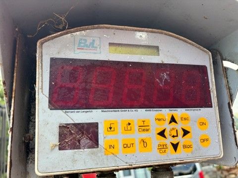 Gebruikte BVL Vmix 10N voermengwagen met 1 vijzel