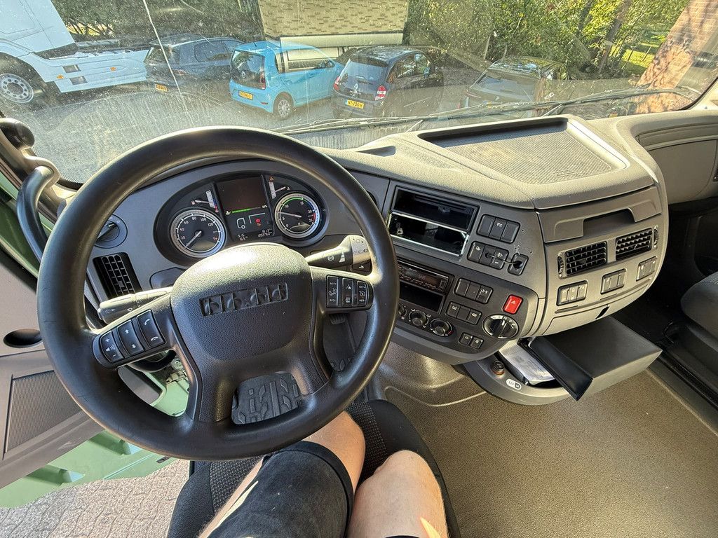 DAF XF 440 Space Cab Standairco NL Truck