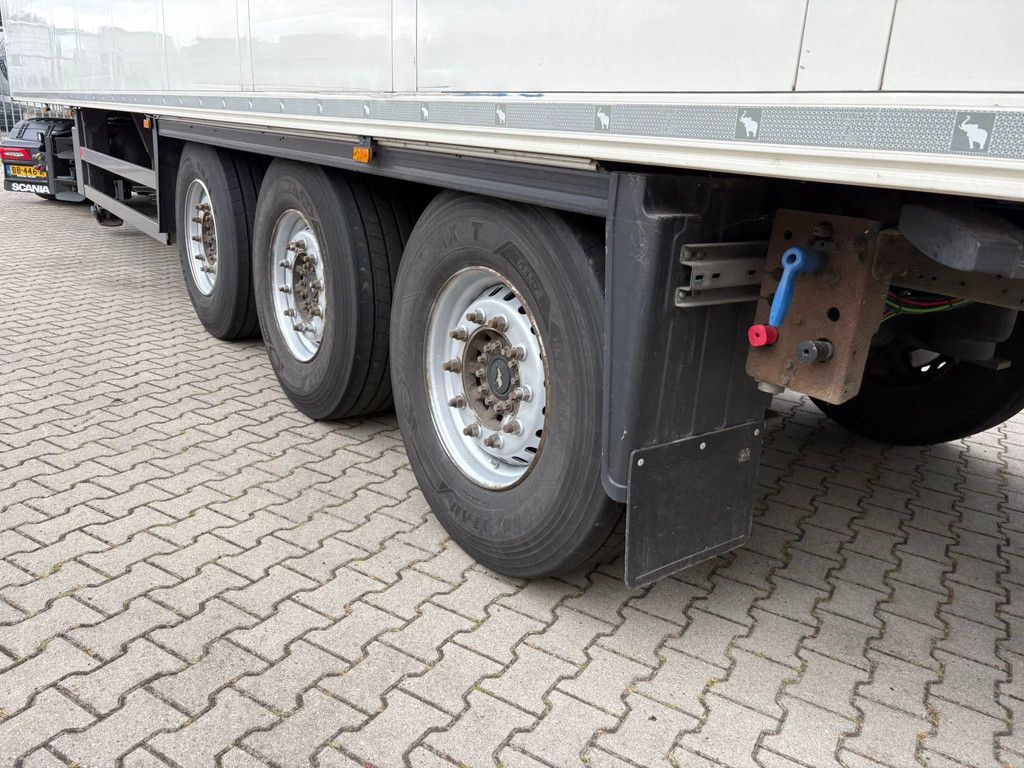 Schmitz Cargobull N/A Carrier Vector 1550 D+E 250H 265B APK/TUV 05-2027