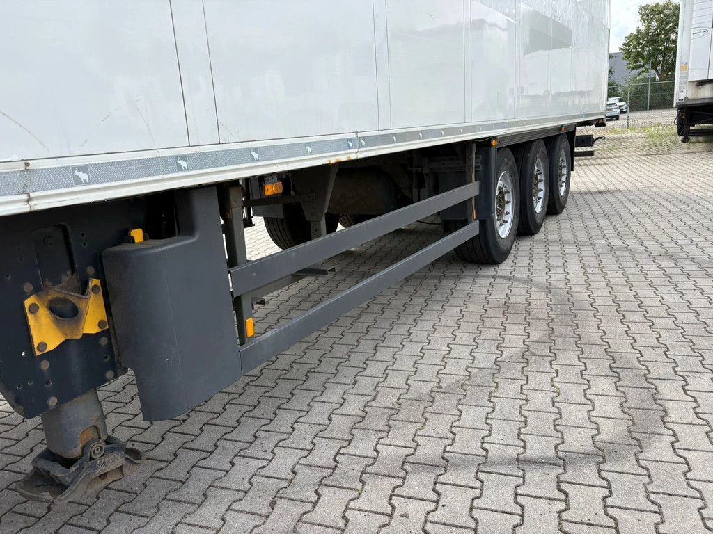 Schmitz Cargobull N/A Carrier Vector 1550 D+E 250H 265B APK/TUV 11-2026