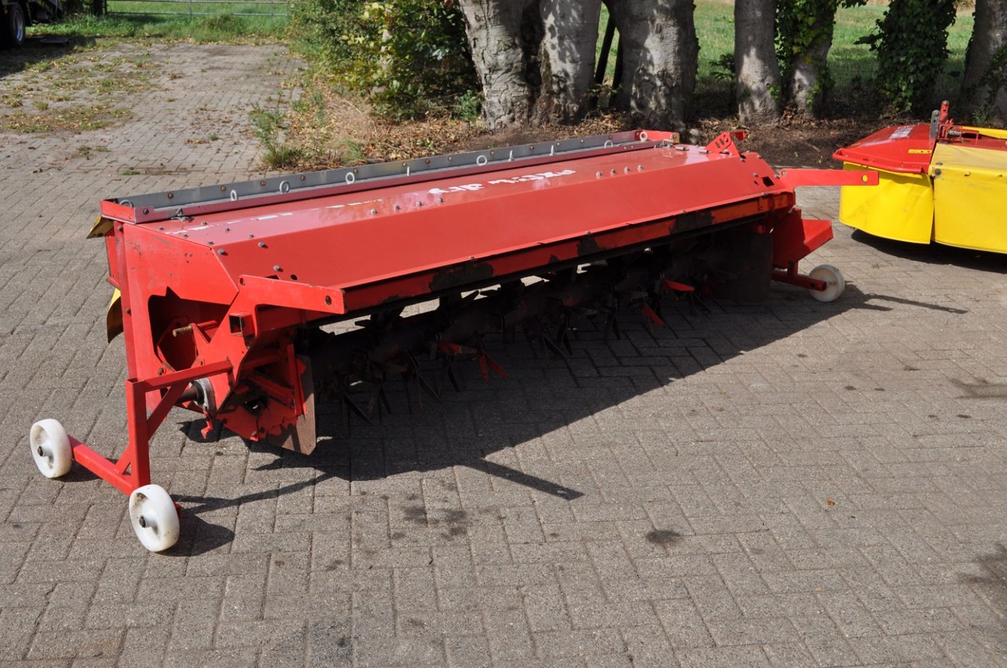 Pottinger schijvenmaaier met kneuzer