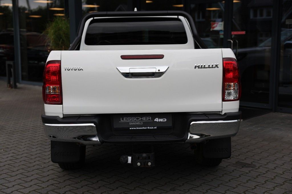Toyota Hilux 2.4 D-4D X-TRA CAB CHALLENGER A/T 4WD VAN MARGE