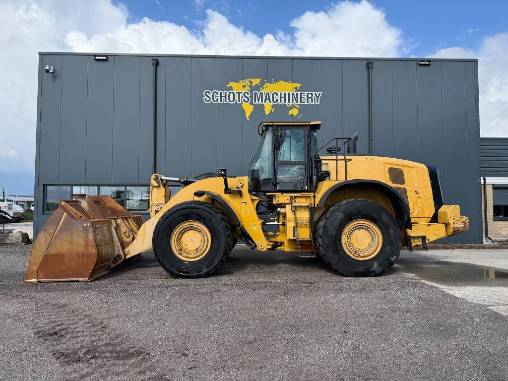 CAT 982 M