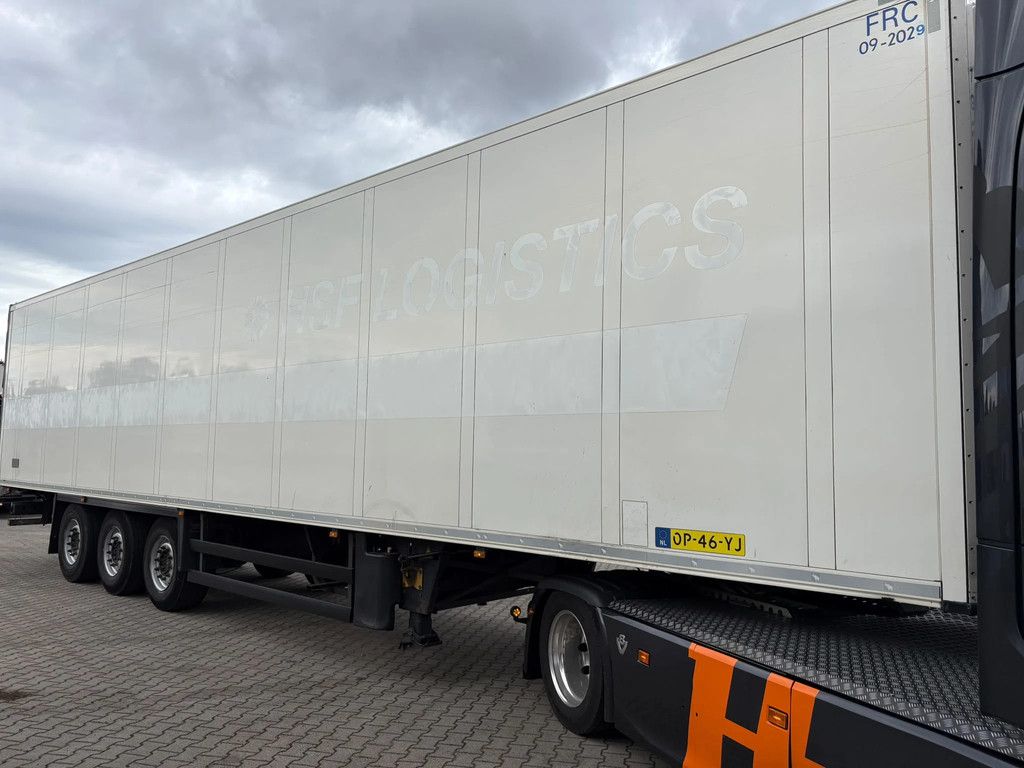 Schmitz Cargobull N/A Thermo King SLXi Multi temp Spectrum NL Trailer APK/TUV 07-2027