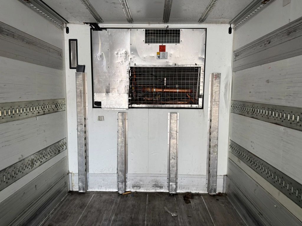 Schmitz Cargobull Thermo King SLXe Spectrum dakschade! Multi temp Stuuras