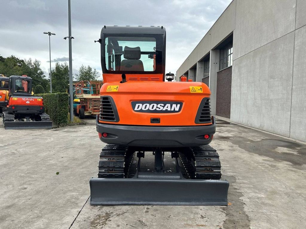 Rupsgraafmachine Doosan DX55-9C Diesel 36.2kW 2018