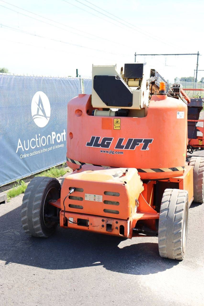 JLG M450AJ Gelenkteleskoparbeitsbühne Elektro+Diesel 15,72 m 2014