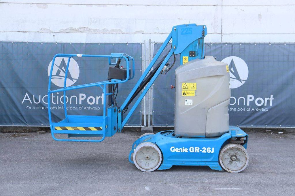 Masthoogwerker Genie GR26J Elektrisch 9.9m 2014