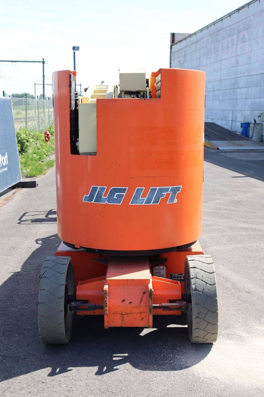 JLG E300AJP Elektrische Gelenkteleskoparbeitsbühne 10,97 m 2007