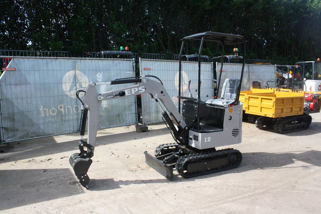 Nuoman EPS NM-E12 Diesel-Minibagger, neues Vorführmodell
